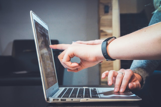Automations that fit inside the 24-hour WhatsApp customer window